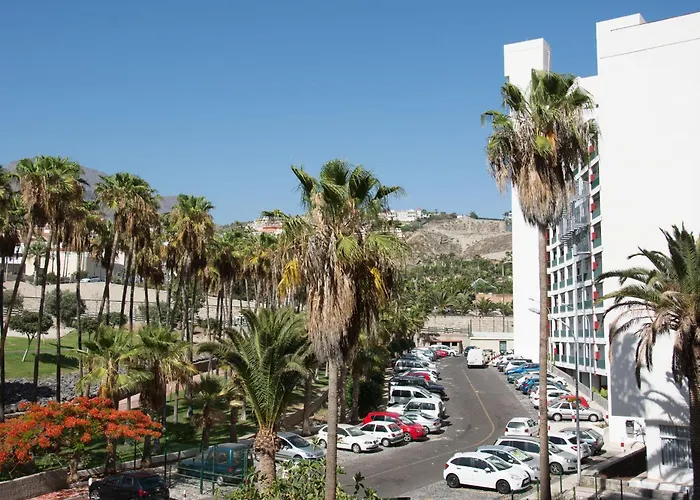 Las Americas